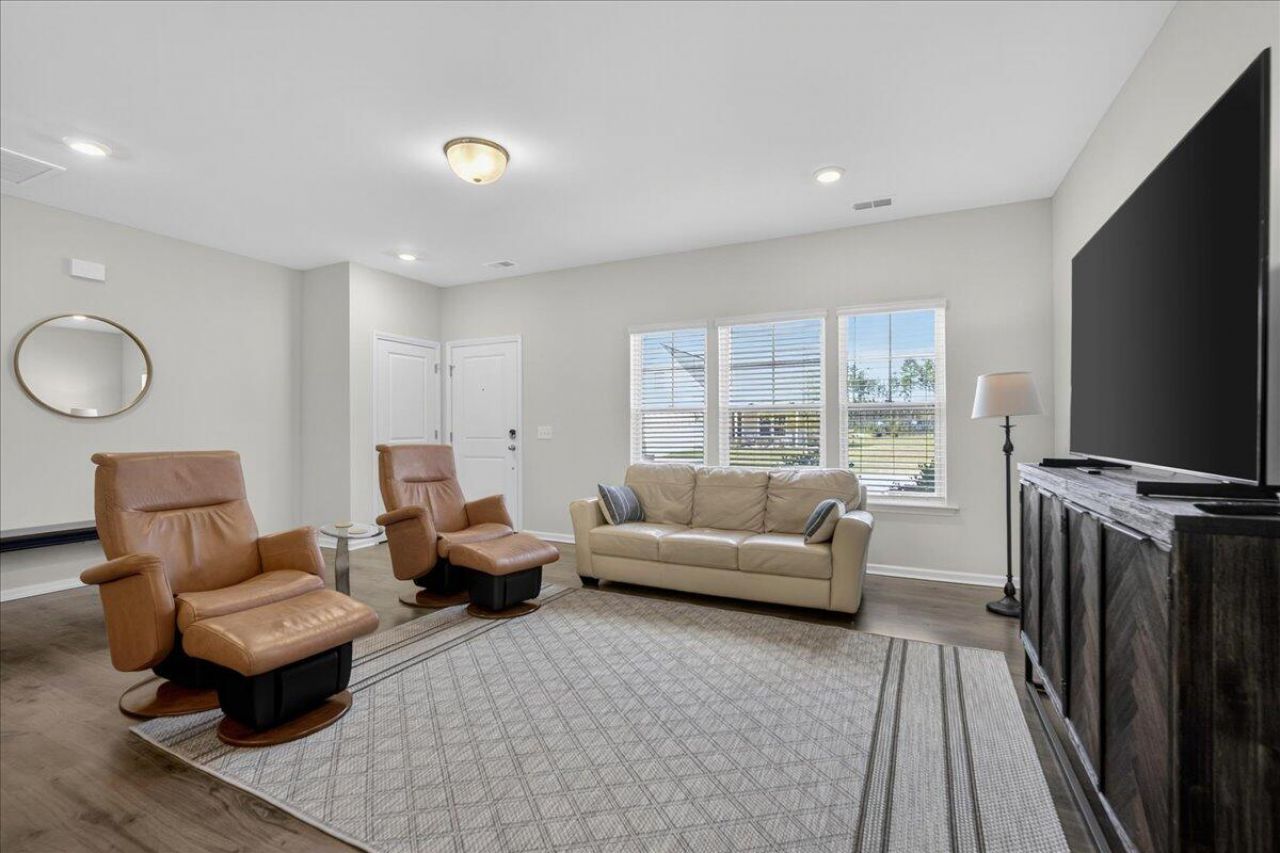 264 Godwit Drive Photo 7