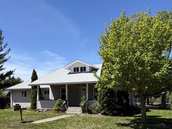 603 Iris Street, SAVANNA, IL 61074