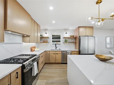 11743 Neering Drive, Dallas, TX 75218