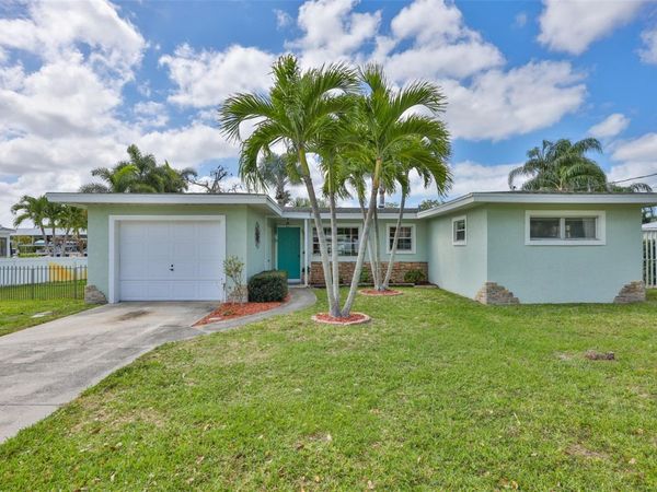6907 9TH AVENUE NW, BRADENTON, FL 34209