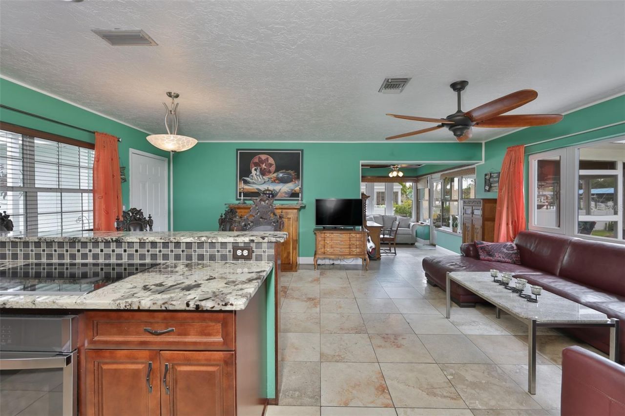 6907 9th Avenue Nw, Bradenton, FL 34209 Photo