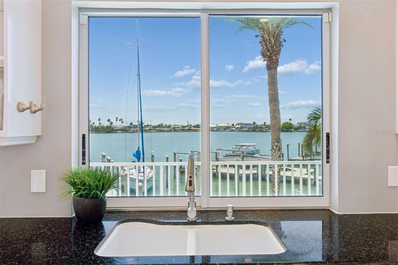 874 Bay Point Drive, Madeira Beach, FL 33708 Photo