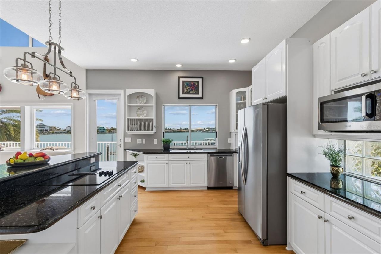 874 Bay Point Drive, Madeira Beach, FL 33708 Photo