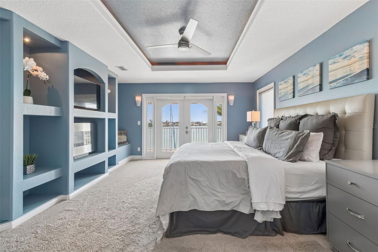 874 Bay Point Drive, Madeira Beach, FL 33708 Photo