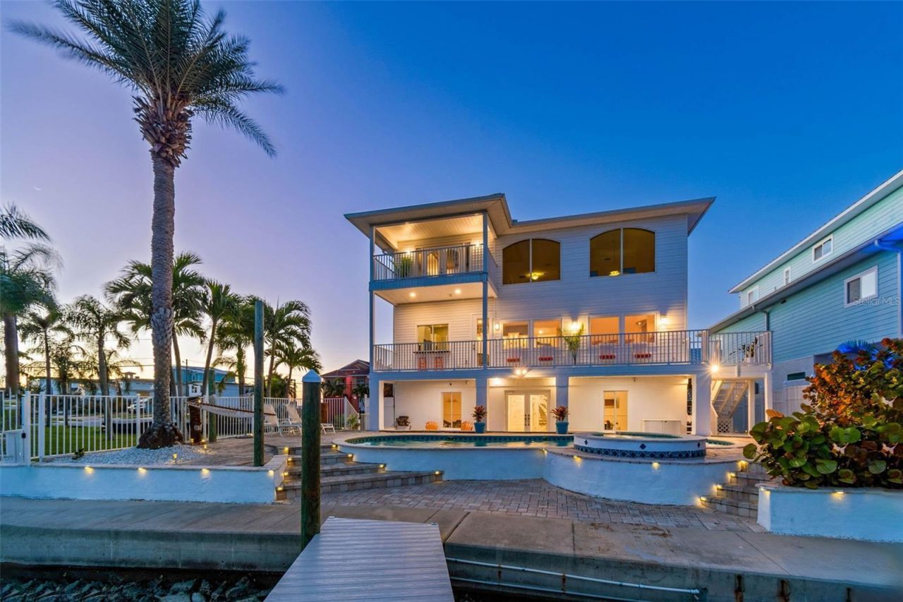 874 Bay Point Drive, Madeira Beach, FL 33708 Photo