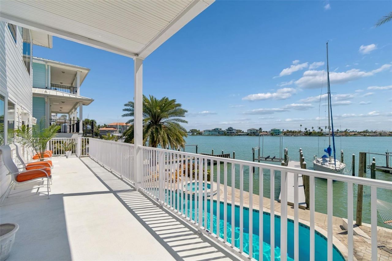 874 Bay Point Drive, Madeira Beach, FL 33708 Photo