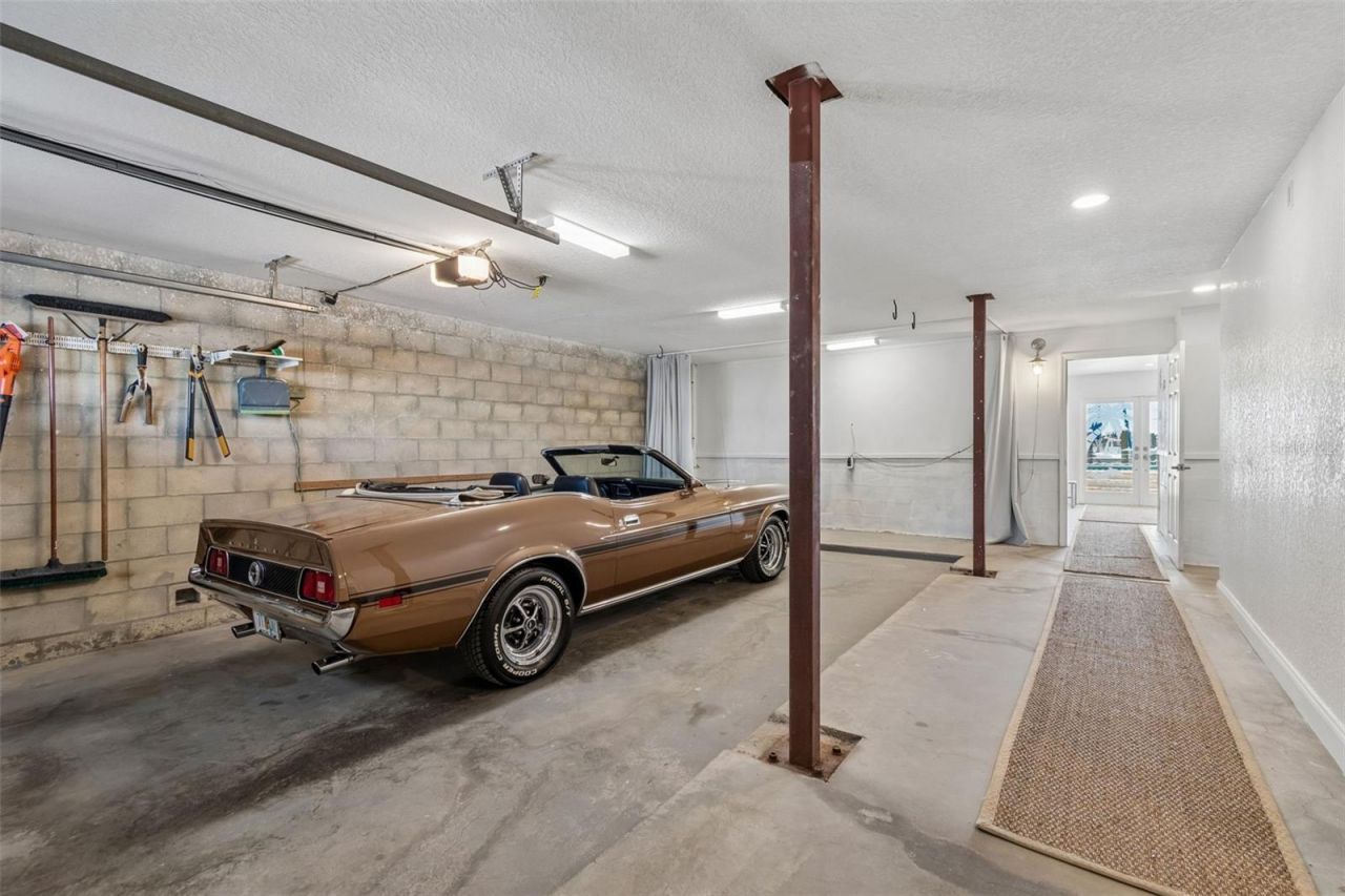 874 Bay Point Drive, Madeira Beach, FL 33708 Photo