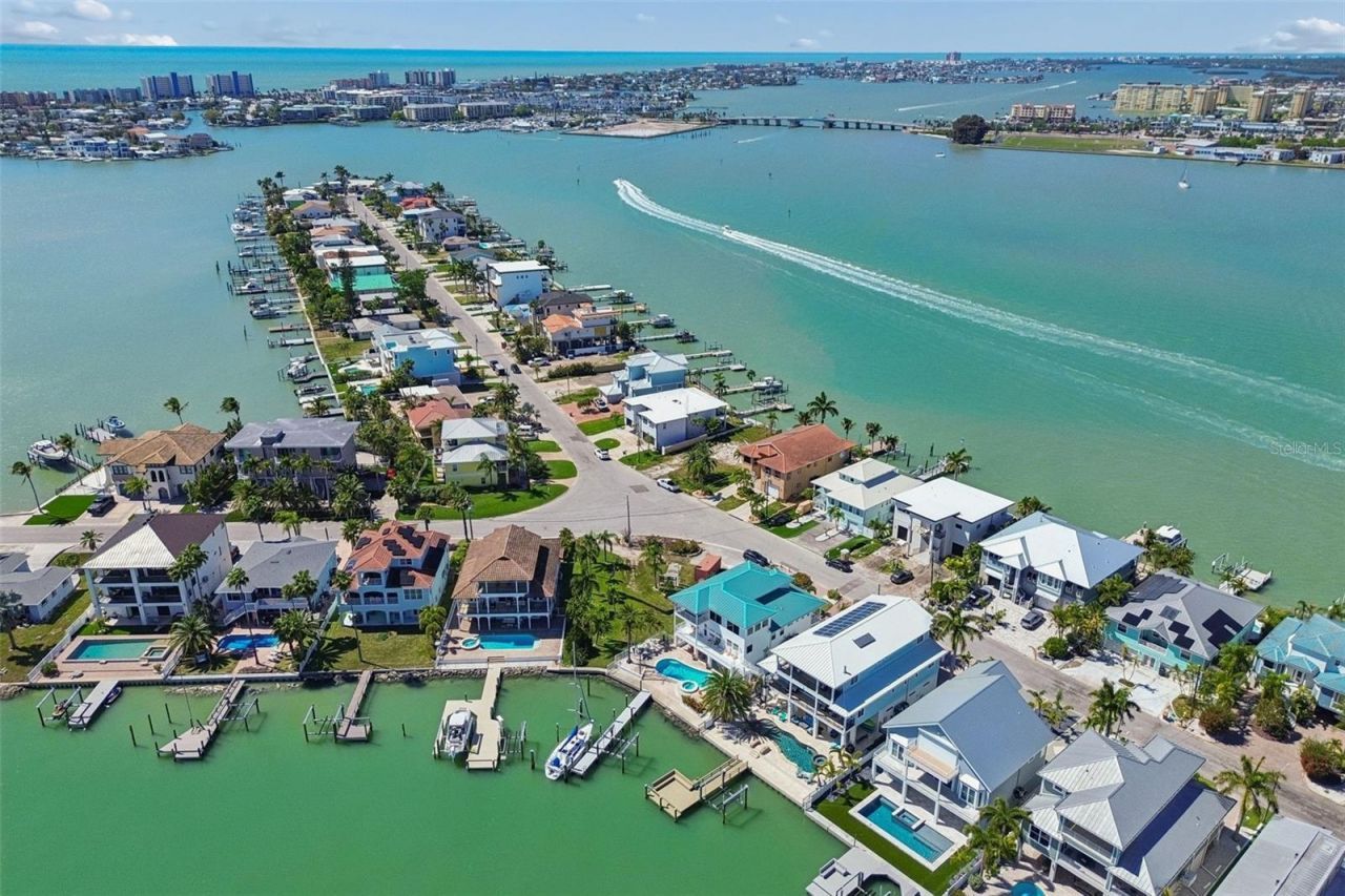 874 Bay Point Drive, Madeira Beach, FL 33708 Photo