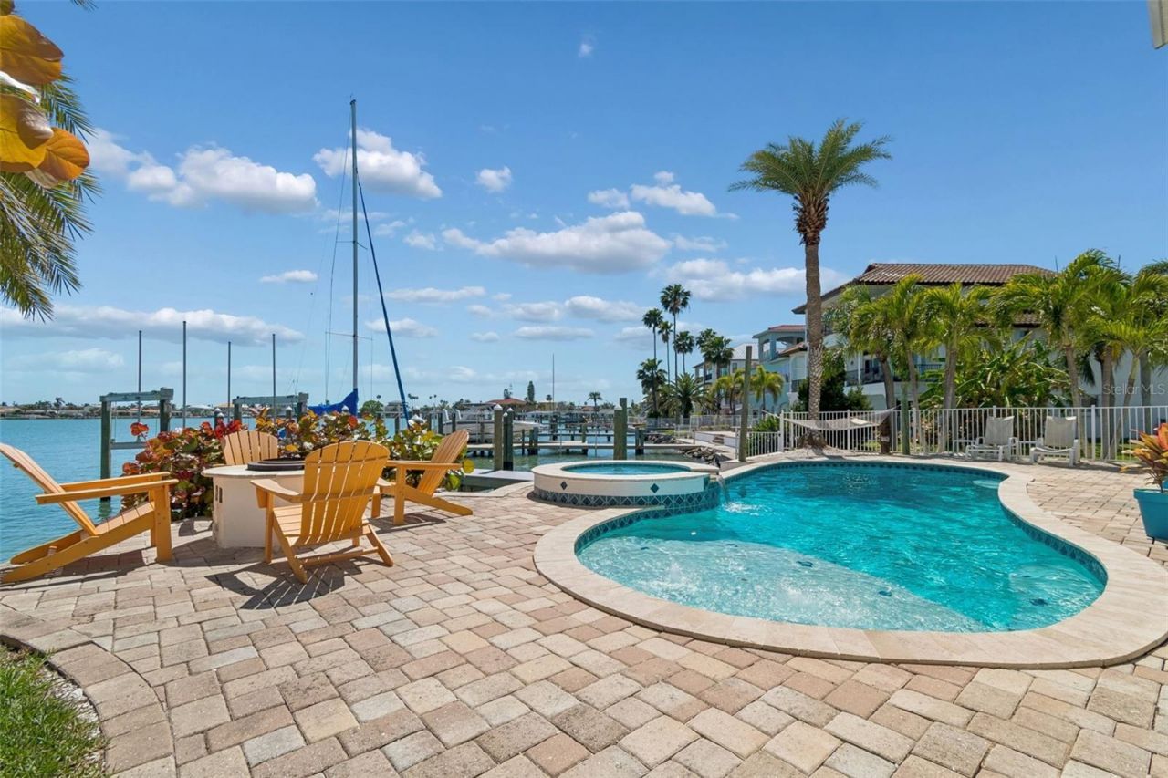 874 Bay Point Drive, Madeira Beach, FL 33708 Photo