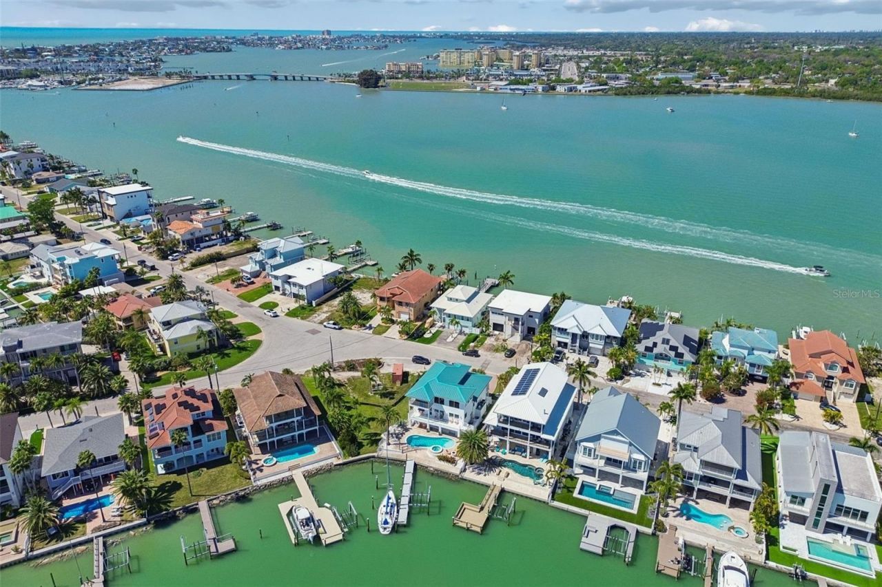 874 Bay Point Drive, Madeira Beach, FL 33708 Photo