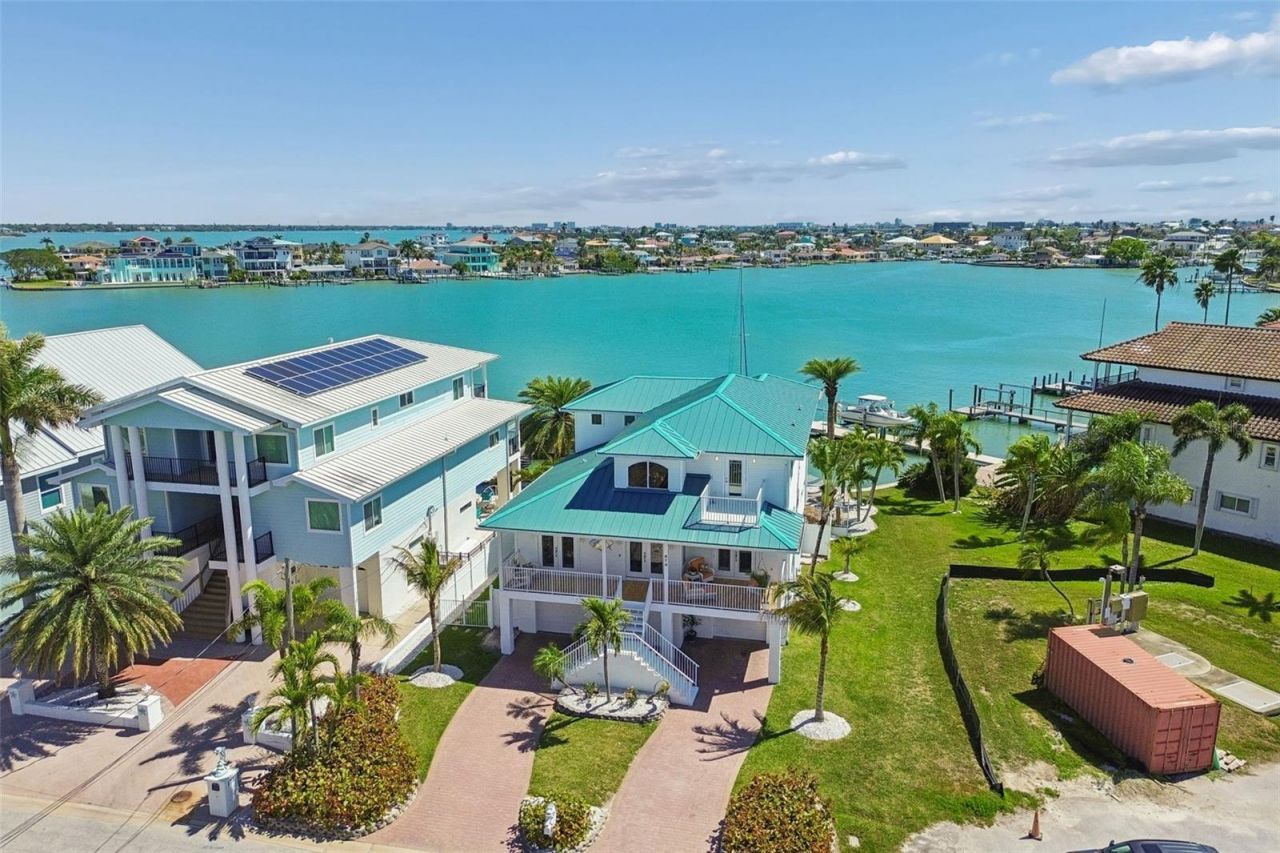 874 Bay Point Drive, Madeira Beach, FL 33708 Photo