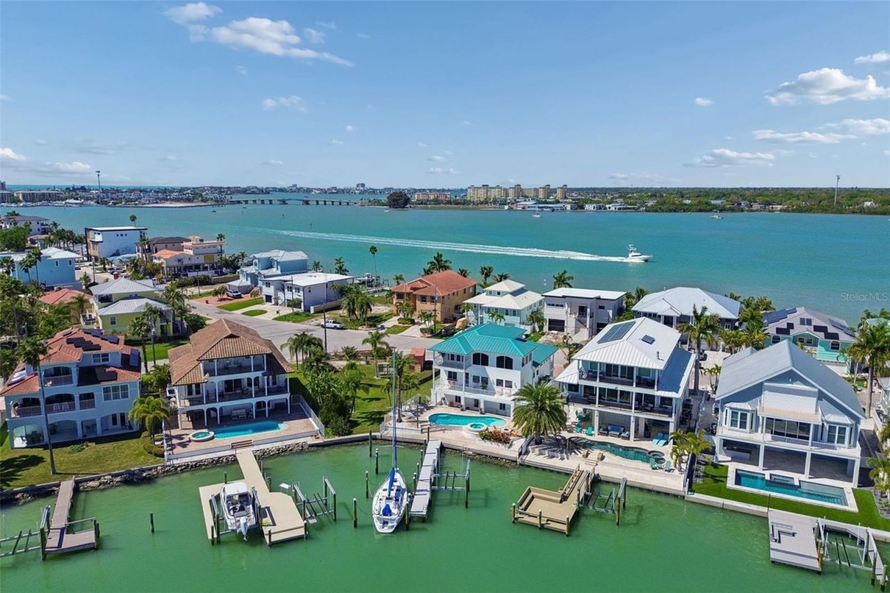 874 Bay Point Drive, Madeira Beach, FL 33708 Photo