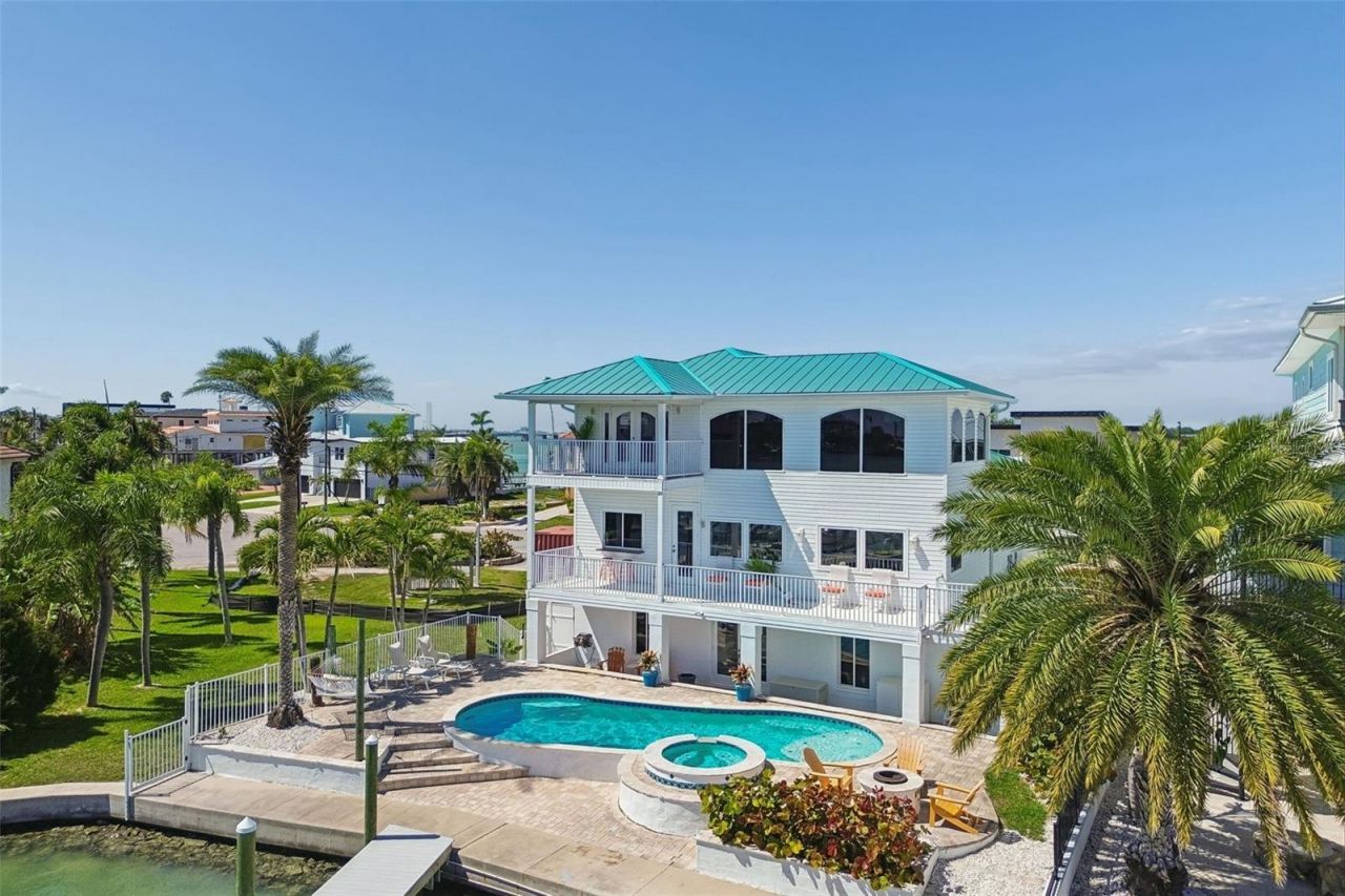 874 Bay Point Drive, Madeira Beach, FL 33708 Photo