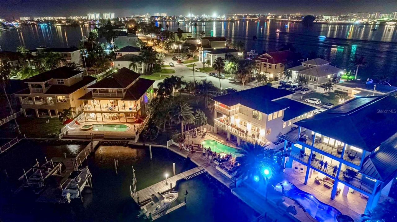 874 Bay Point Drive, Madeira Beach, FL 33708 Photo