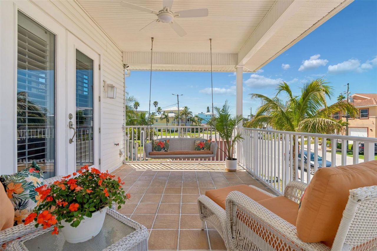 874 Bay Point Drive, Madeira Beach, FL 33708 Photo