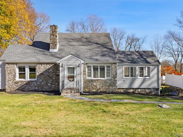 16 Hillside Terrace , Mahopac, NY 10541