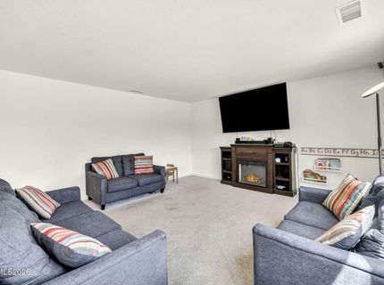 8982 Wolf River Drive, Reno, NV 89506 Photo