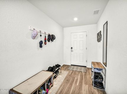 8982 Wolf River Drive, Reno, NV 89506 Photo