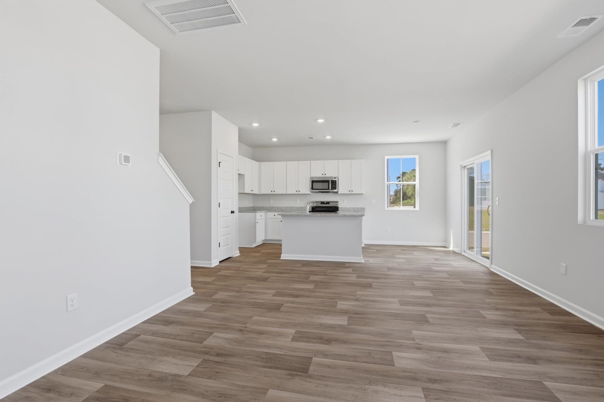 601 Southwind Way Photo 12