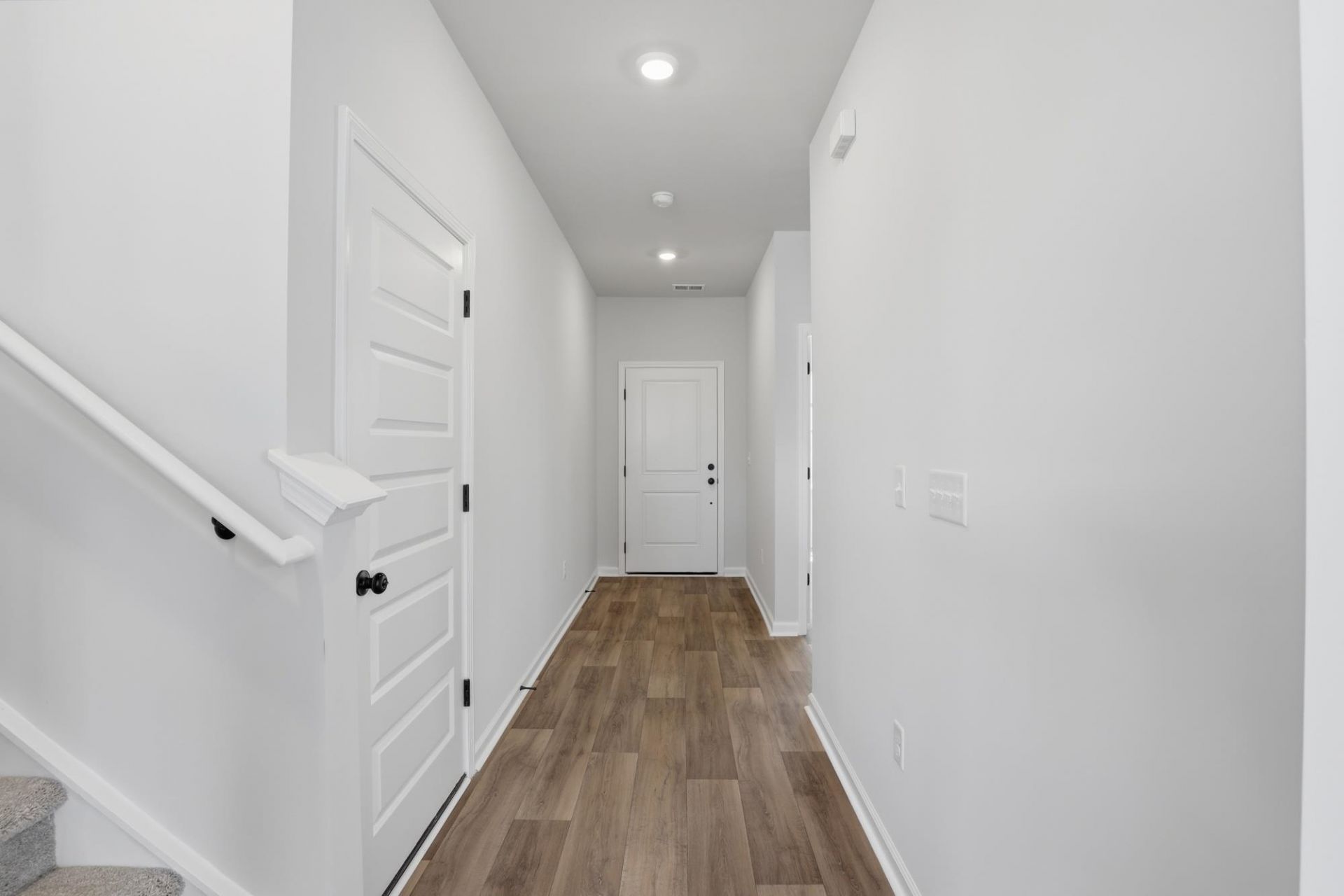 601 Southwind Way Photo 18