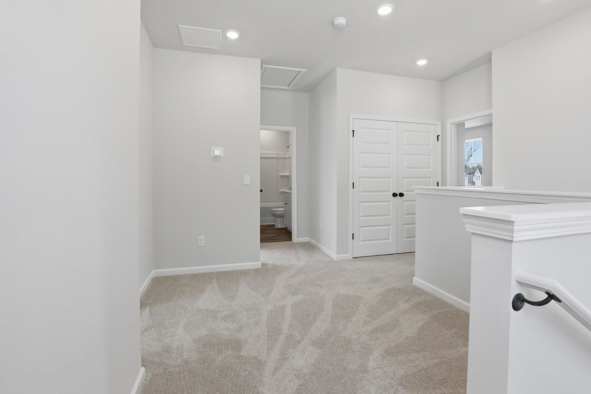 601 Southwind Way Photo 19