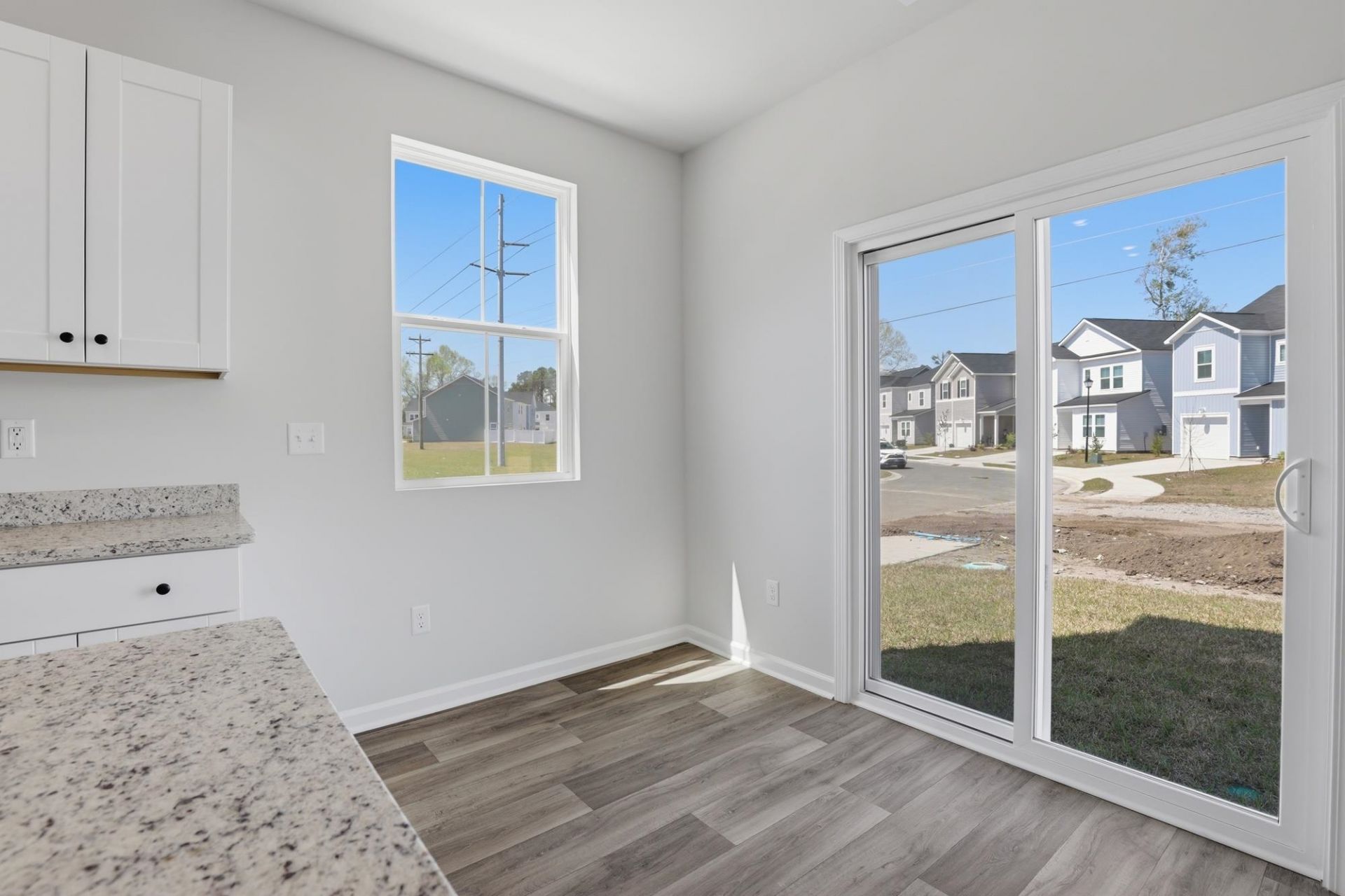 601 Southwind Way Photo 5