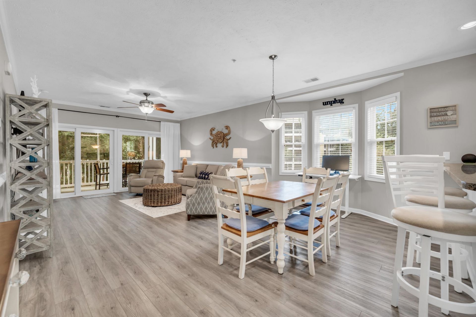 601 Hillside Dr. N Photo 12