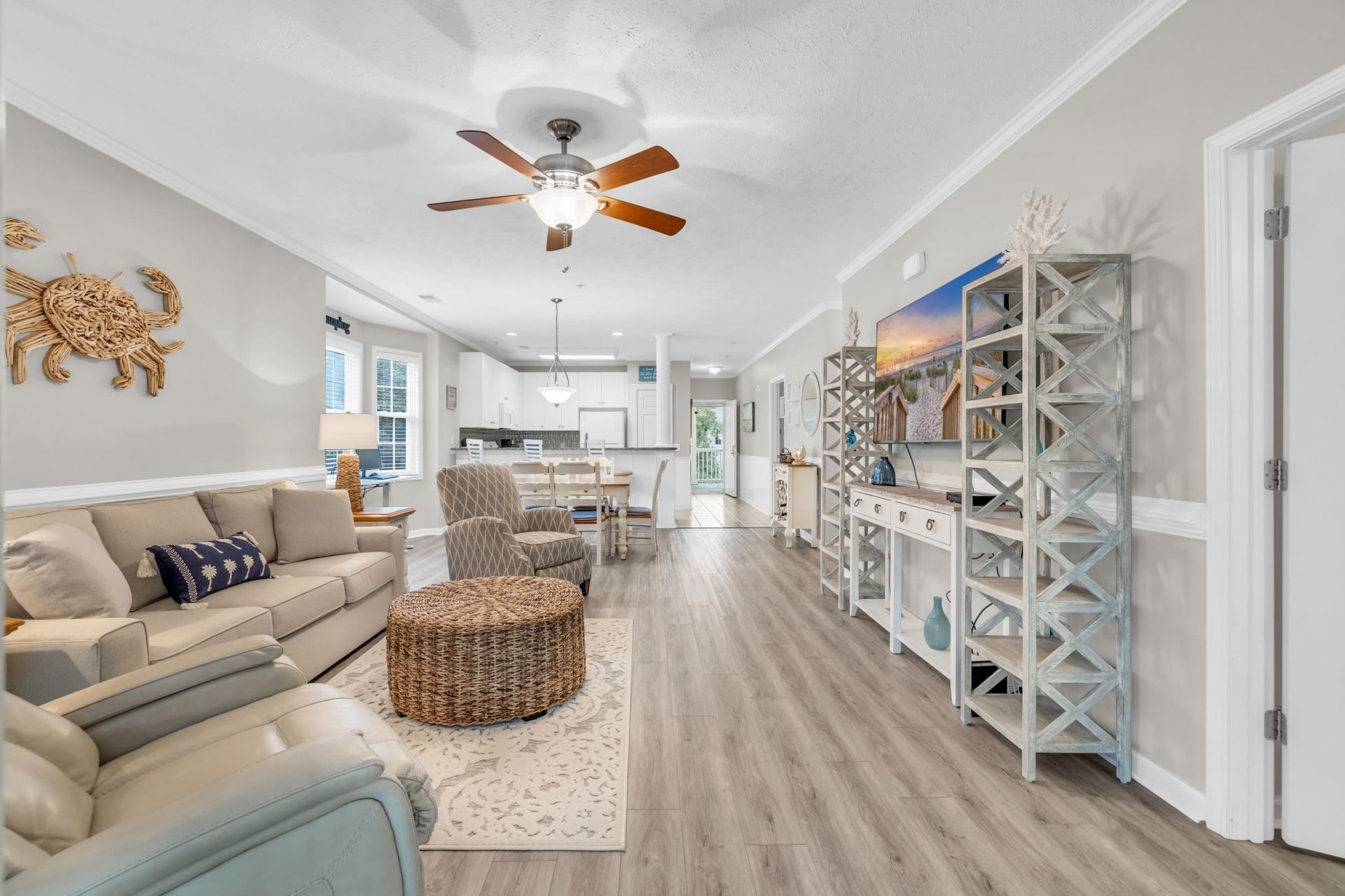 601 Hillside Dr. N Photo 13