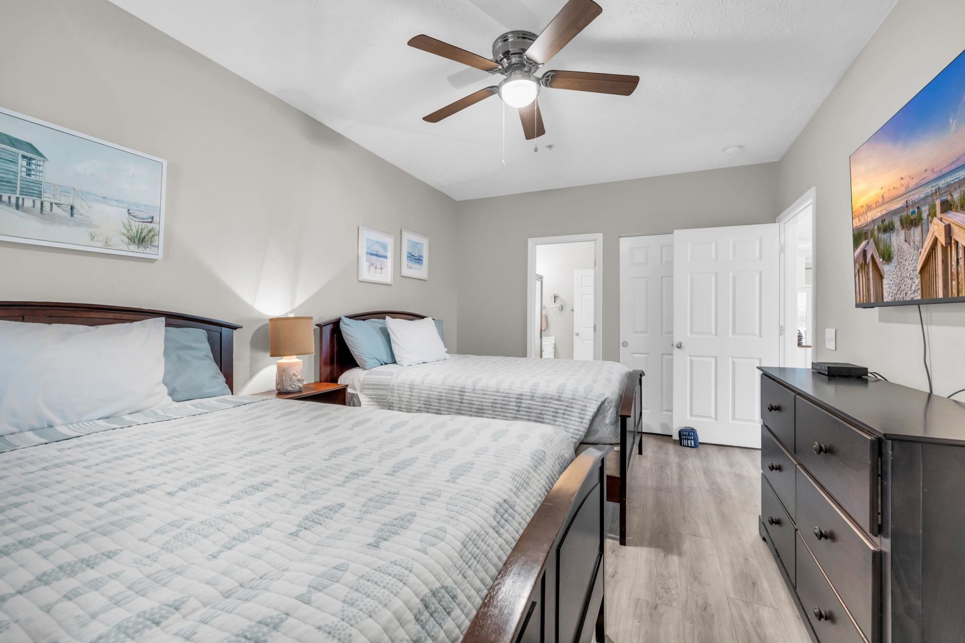 601 Hillside Dr. N Photo 17