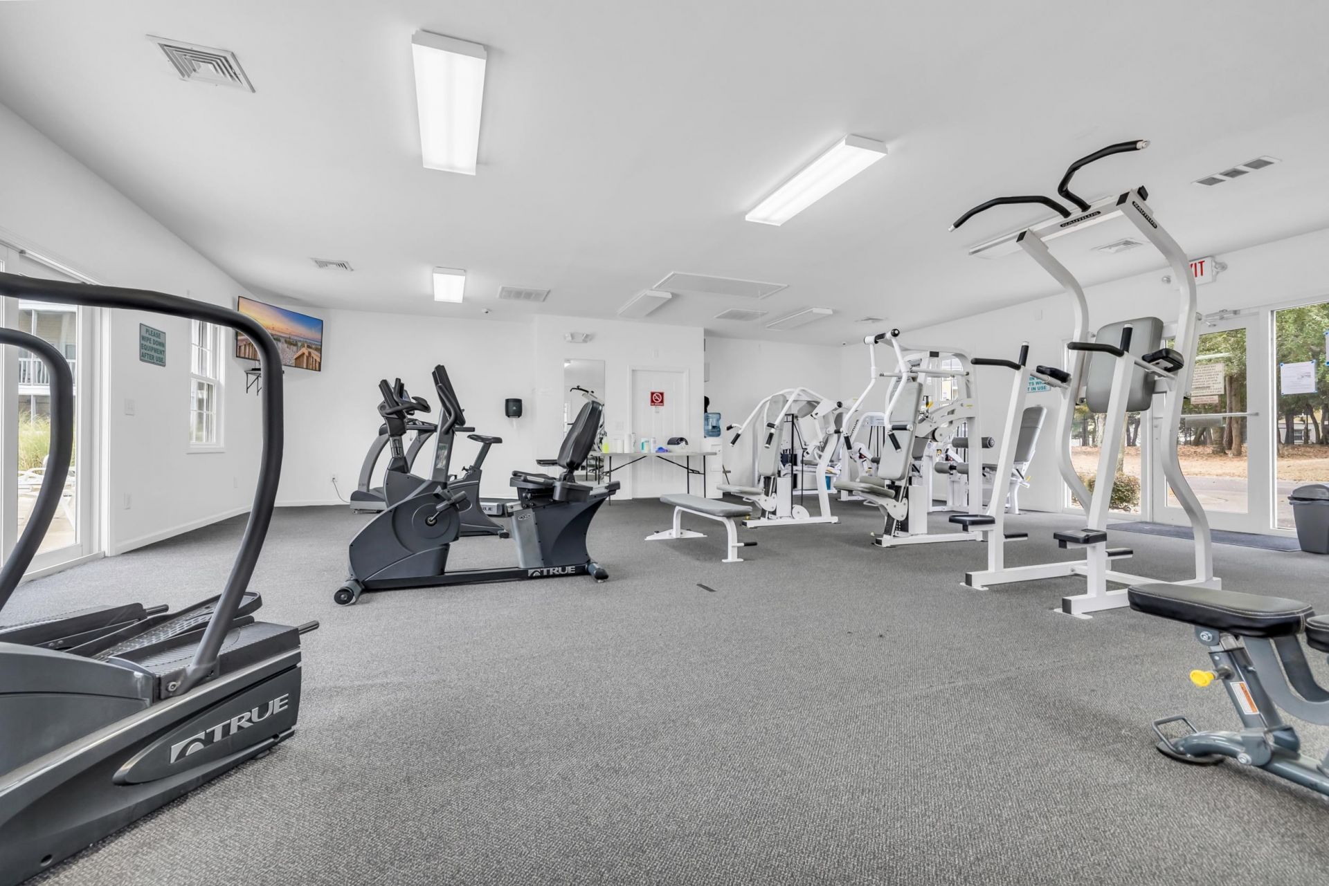 601 Hillside Dr. N Photo 33