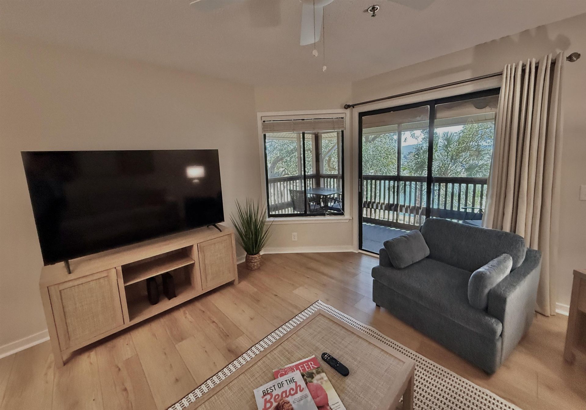 410 Melrose Pl.  Photo 11