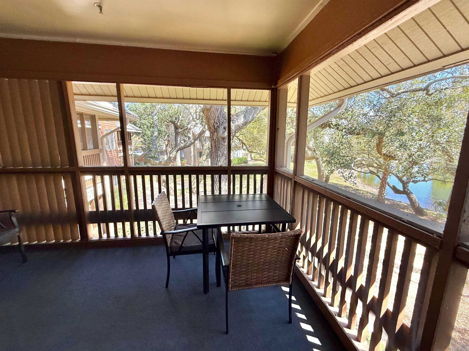 410 Melrose Pl.  Photo 16