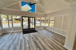 410 Melrose Pl.  photo 4