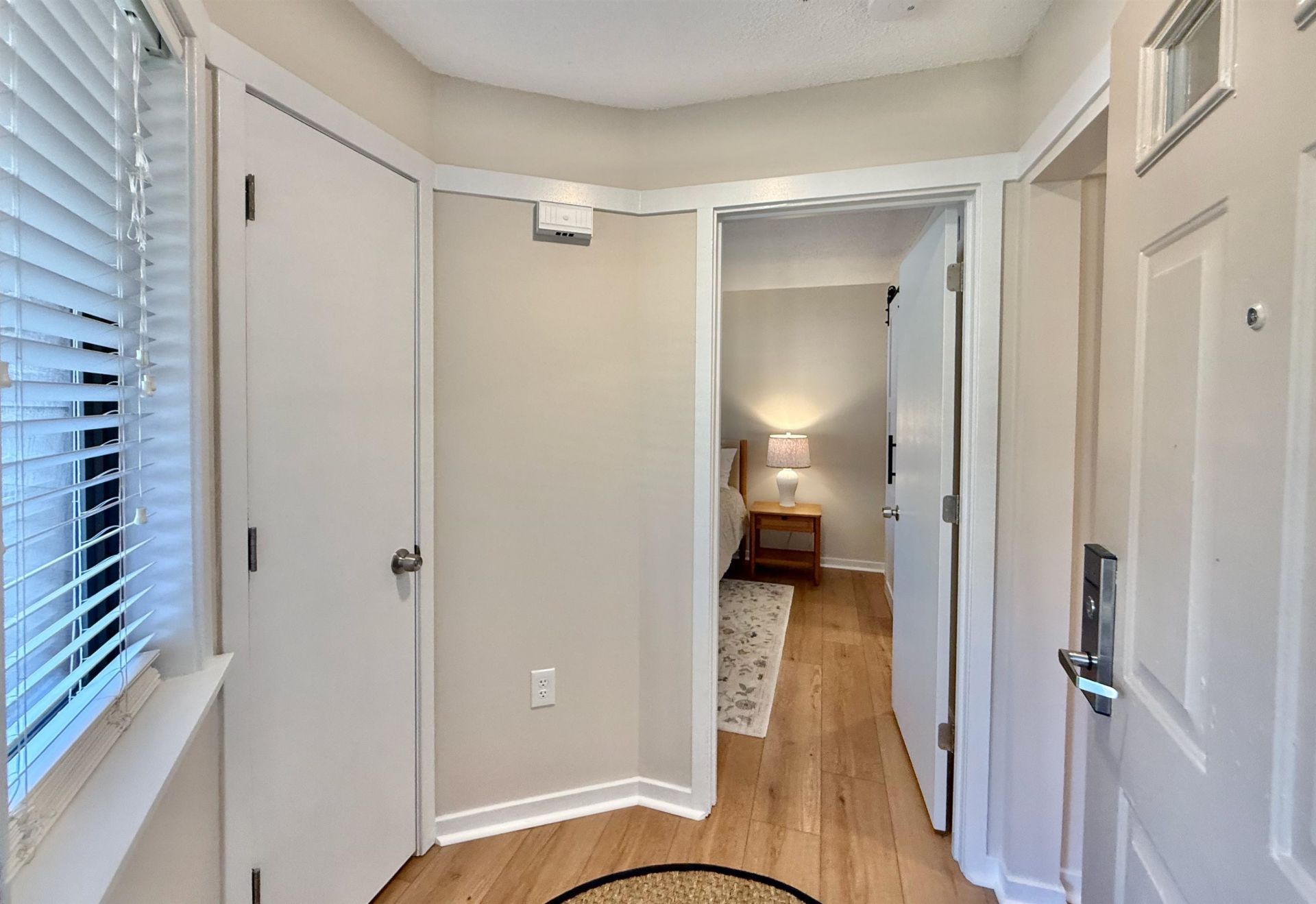 410 Melrose Pl.  Photo 34