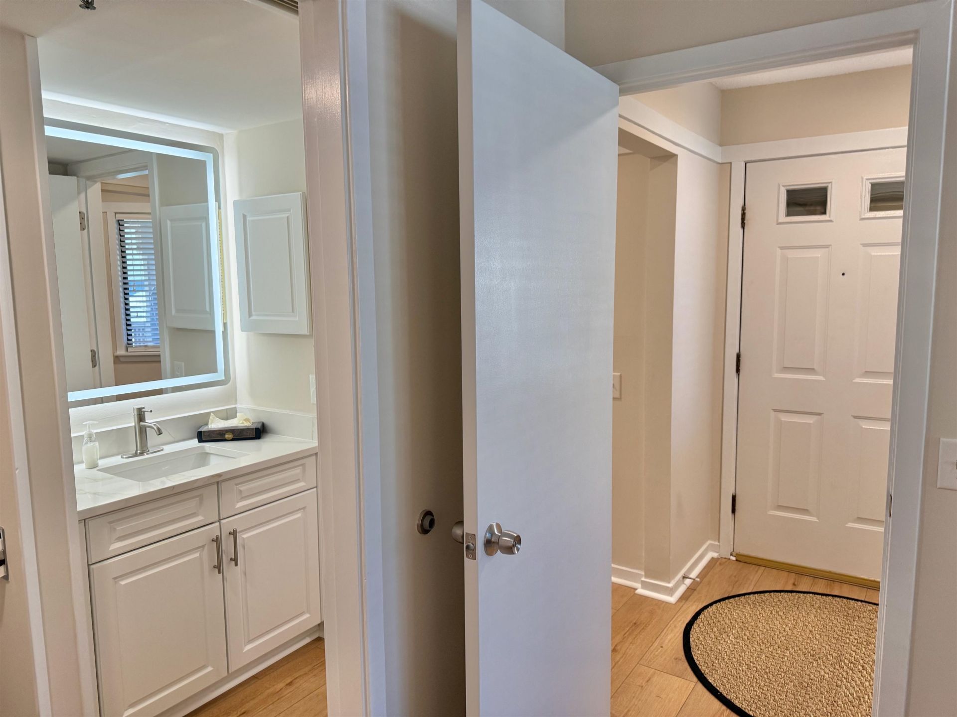 410 Melrose Pl.  Photo 42