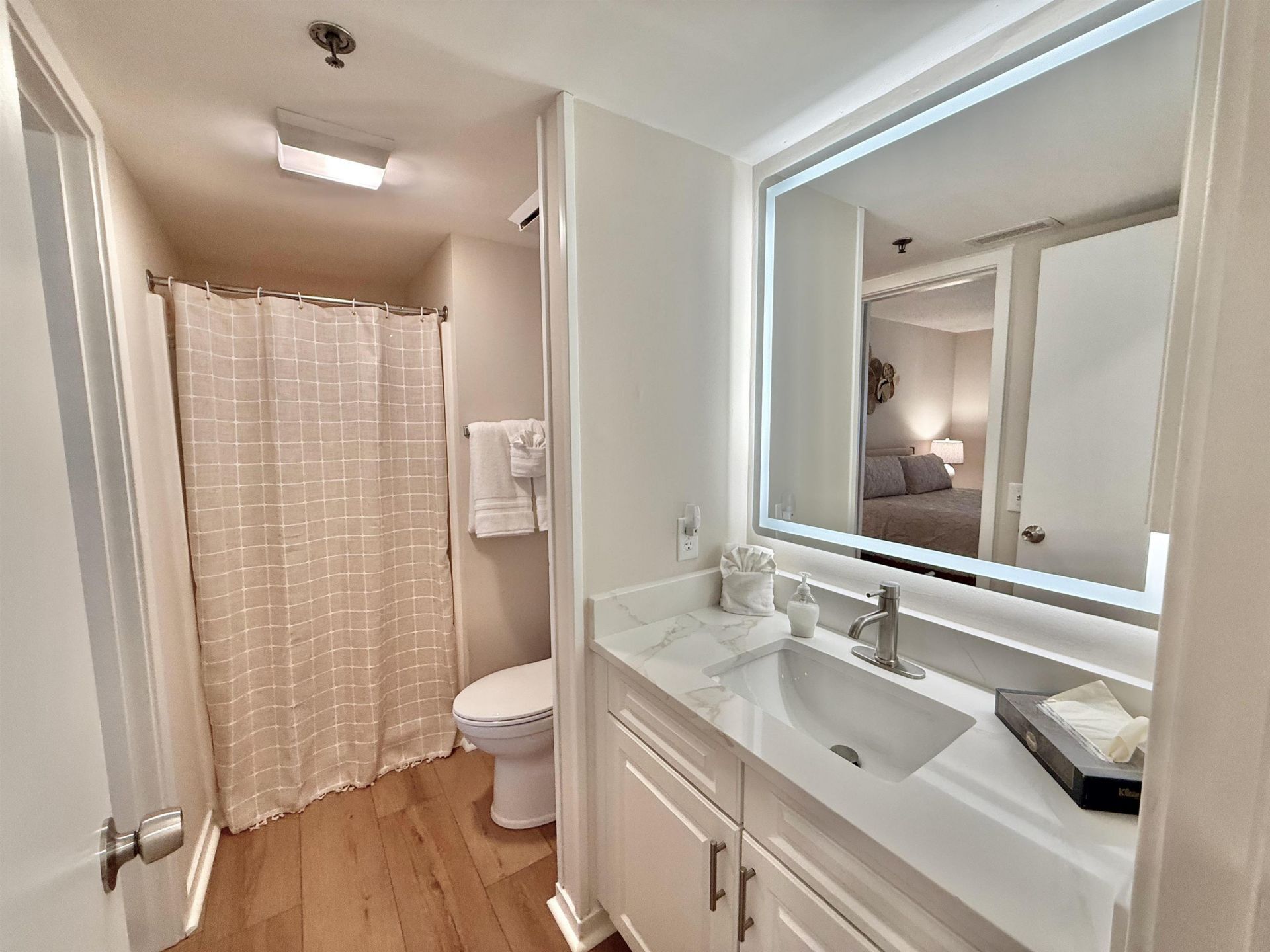 410 Melrose Pl.  Photo 43