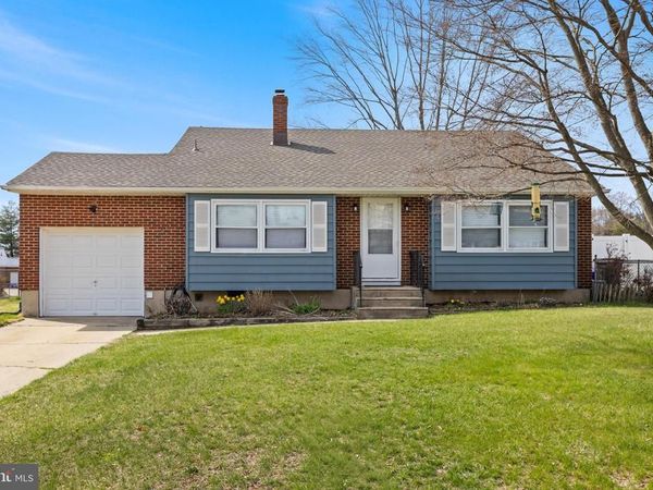 116 LUCAS DRIVE , BORDENTOWN, NJ 08505