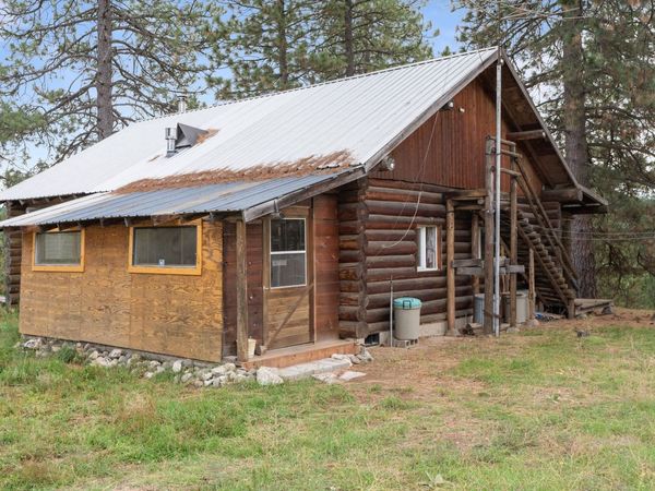 861 Pines Rd, Newport, WA 99156