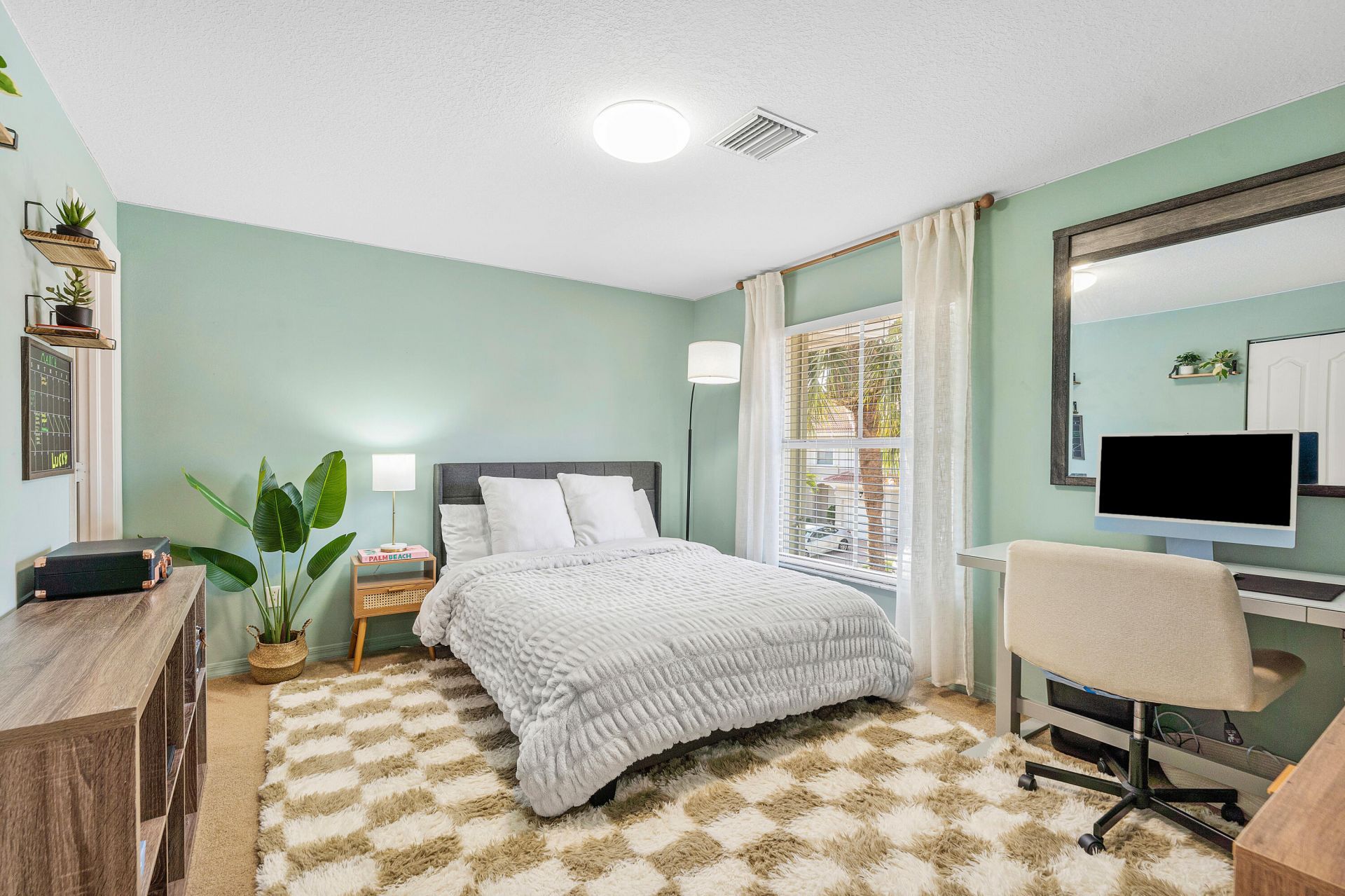 6102 Seminole Gardens Circle, Riviera Beach, FL 33418 Photo