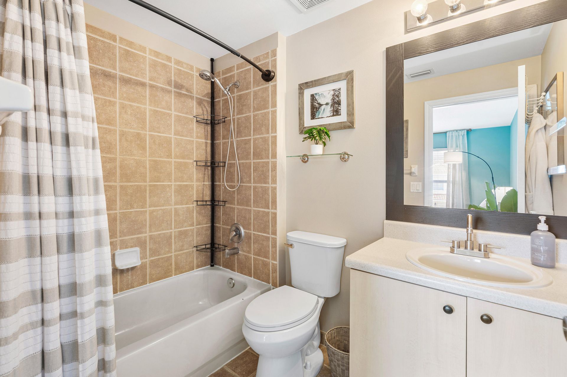 6102 Seminole Gardens Circle, Riviera Beach, FL 33418 Photo