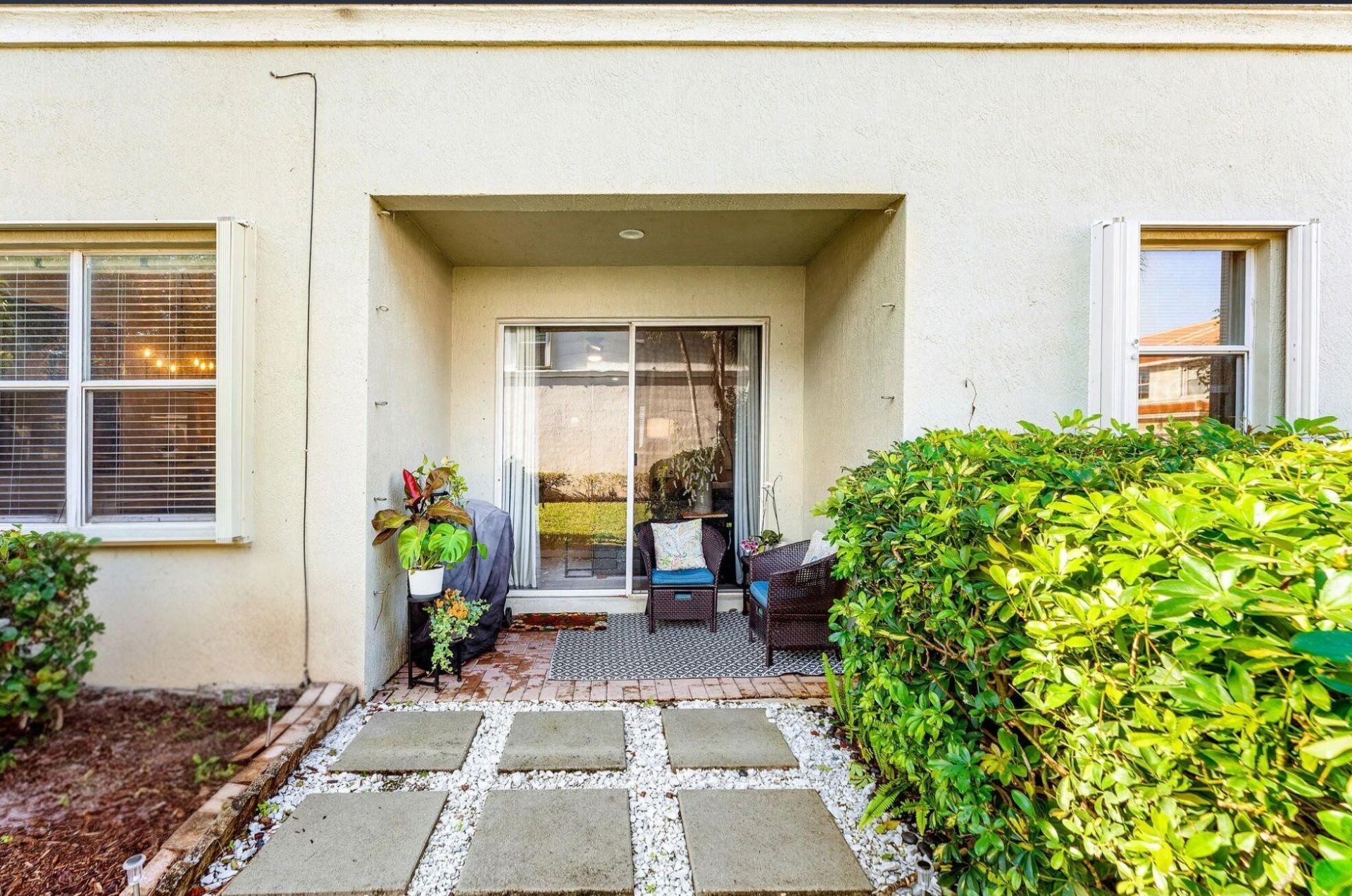 6102 Seminole Gardens Circle, Riviera Beach, FL 33418 Photo