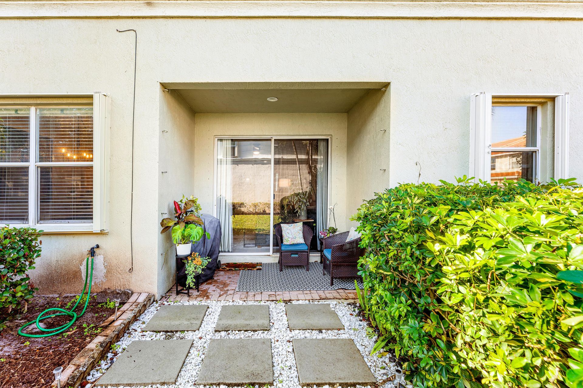 6102 Seminole Gardens Circle, Riviera Beach, FL 33418 Photo