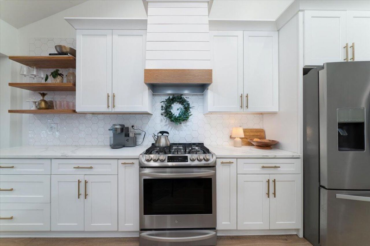 1516 Arden Court Photo 11