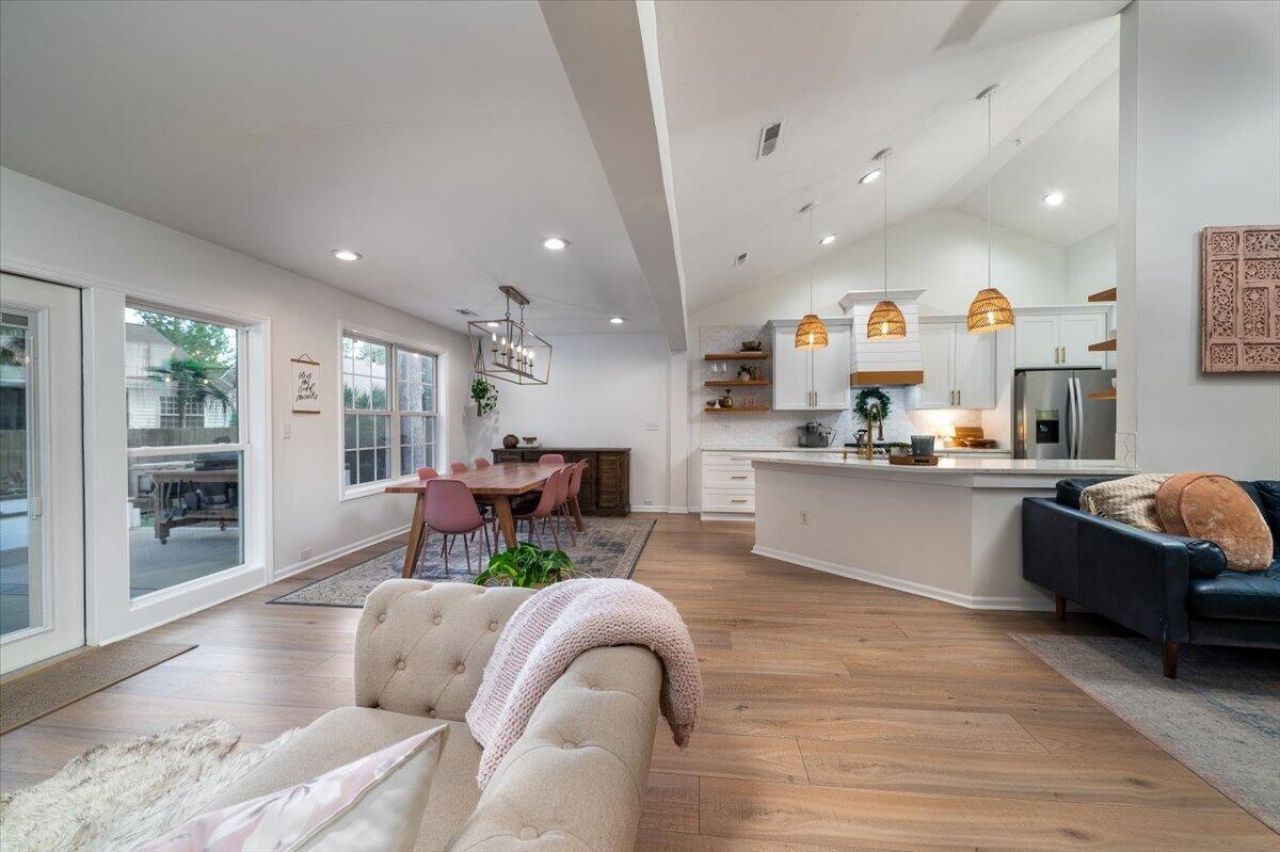 1516 Arden Court Photo 16