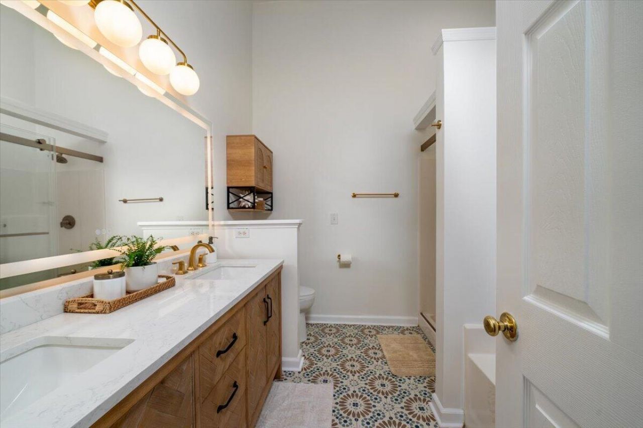 1516 Arden Court Photo 19