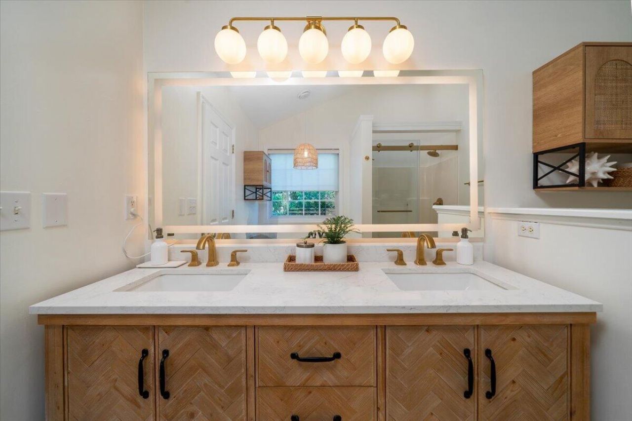 1516 Arden Court Photo 20