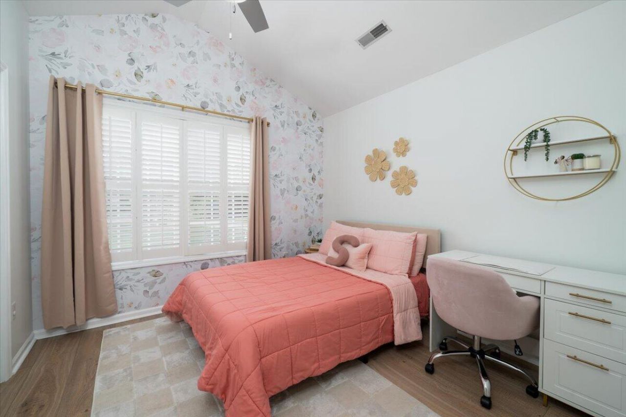 1516 Arden Court Photo 23