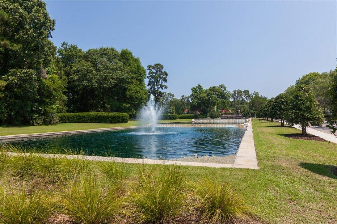 1516 Arden Court Photo 32