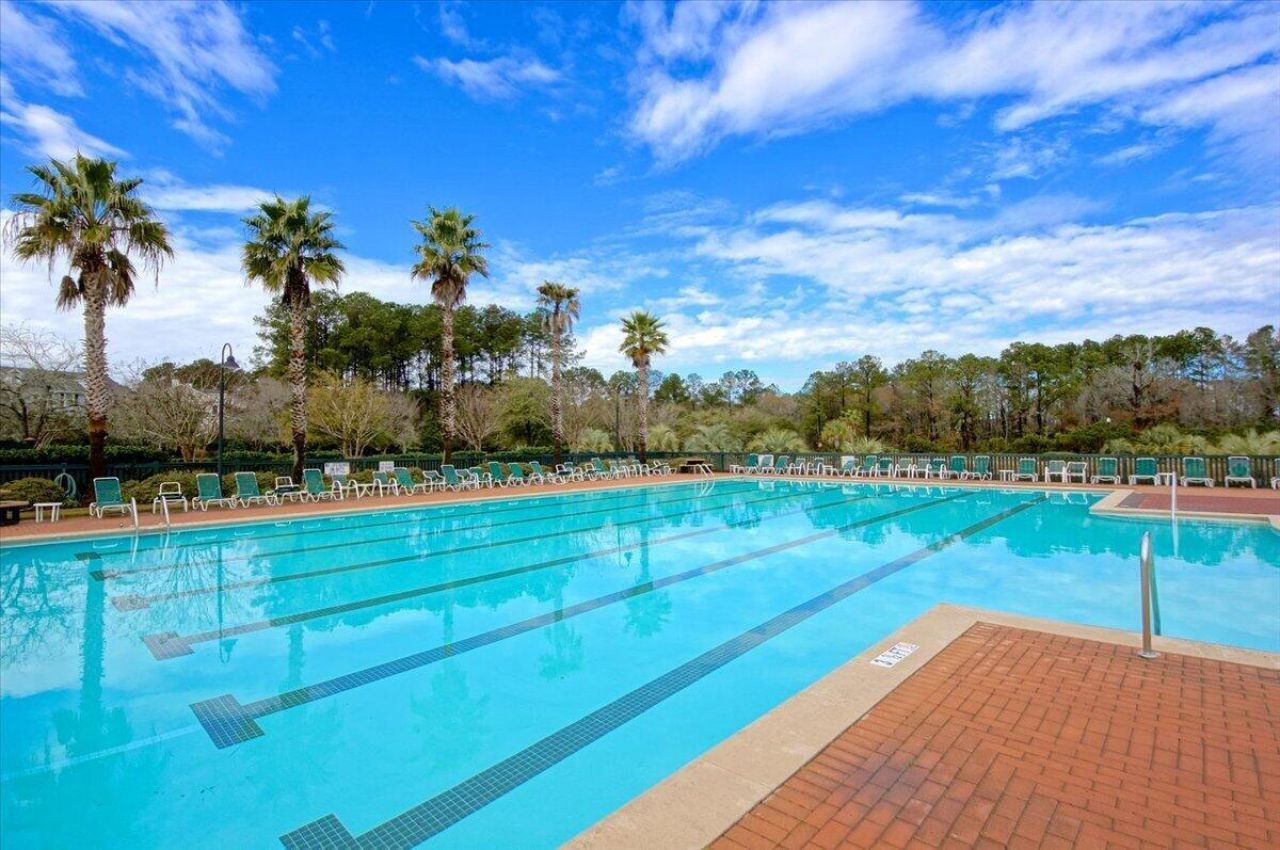 1516 Arden Court Photo 35