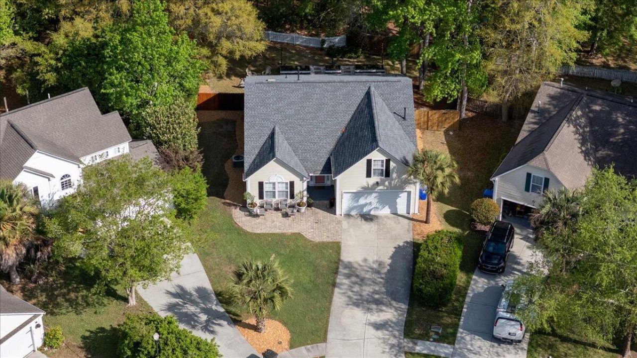 1516 Arden Court Photo 45